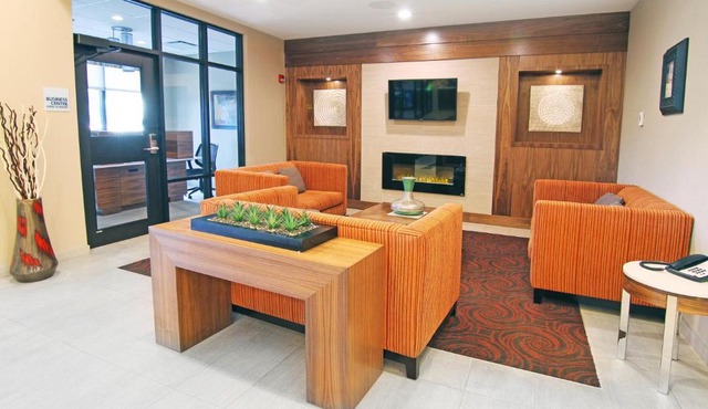 Holiday Inn Express and Suites Calgary University by IHG