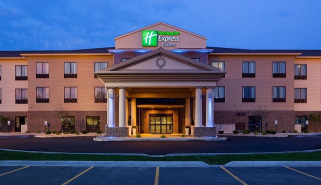 Holiday Inn Express and Suites Mason City by IHG
