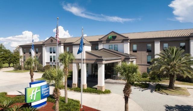 Holiday Inn Express and Suites New Orleans Airport by IHG