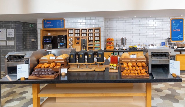 Holiday Inn Express Birmingham Airport NEC by IHG