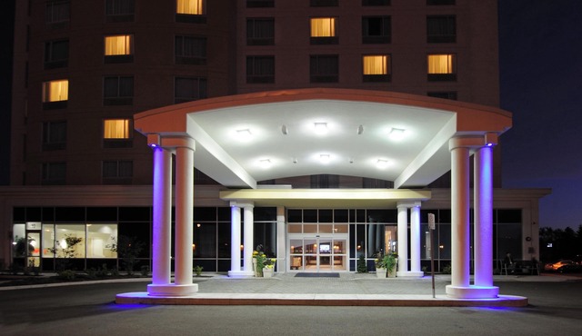 Holiday Inn Express Hotel & Suites Toronto - Markham by IHG