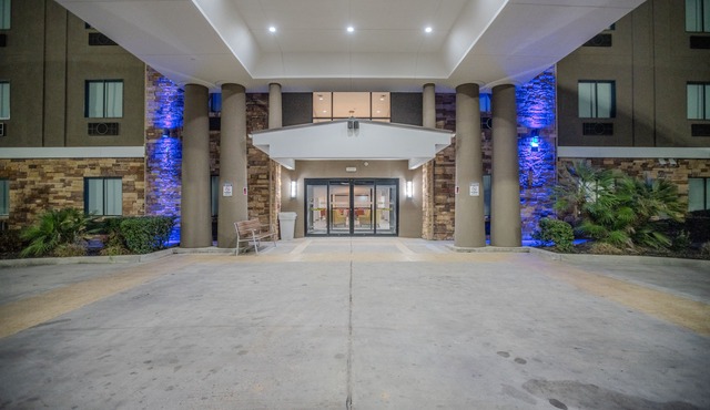 Holiday Inn Express Cleveland by IHG