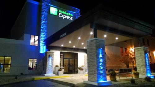 Holiday Inn Express Cloverdale - Greencastle by IHG