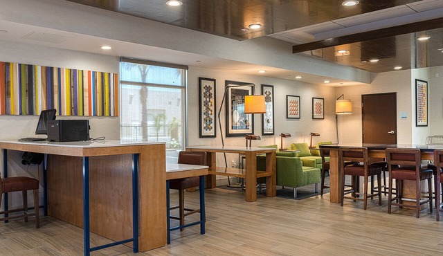 Holiday Inn Express Fullerton - Anaheim by IHG