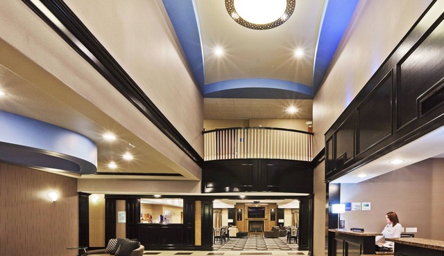 Holiday Inn Express Hotel & Suites JACKSONVILLE by IHG