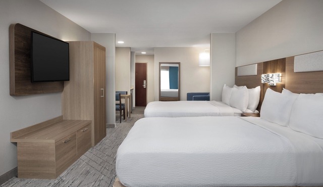 Holiday Inn Express Hotel & Suites Chambersburg by IHG