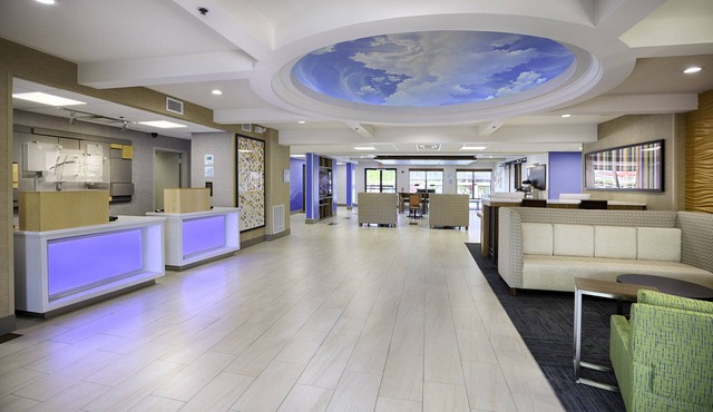 Holiday Inn Express Hotel & Suites Jacksonville - South by IHG