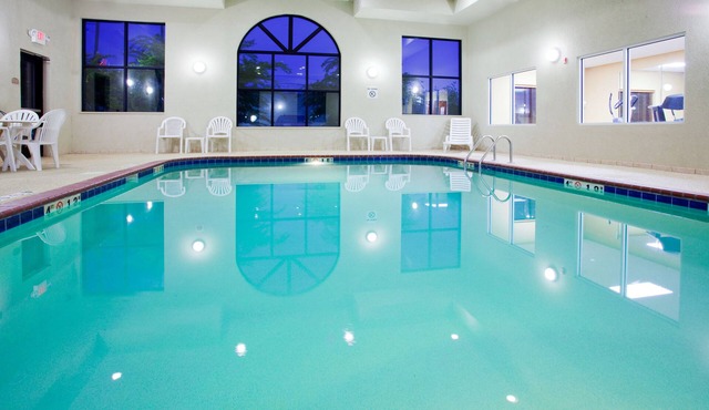 Holiday Inn Express Hotel & Suites Rocky Mount by IHG