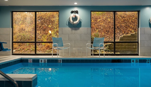 Holiday Inn Express Hotel & Suites West Chester by IHG