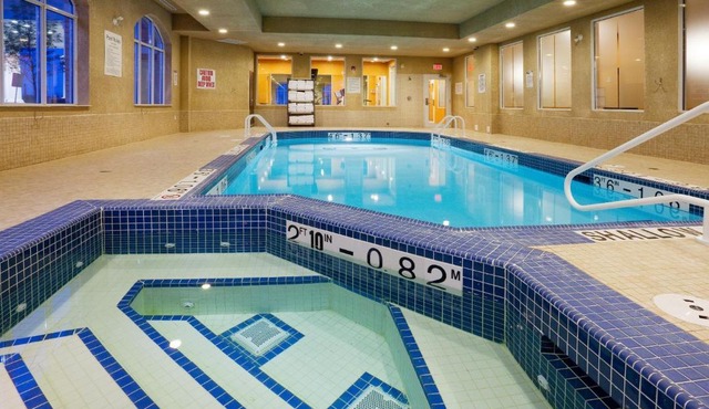 Holiday Inn Express Hotel & Suites Clarington - Bowmanville by IHG