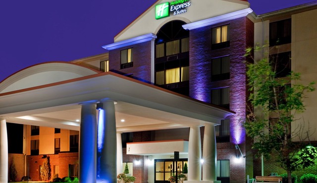 Holiday Inn Express Hotel & Suites Chesapeake by IHG