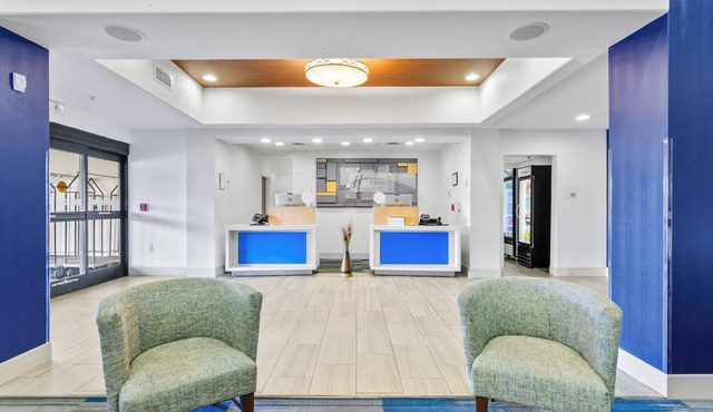 Holiday Inn Express Hotel & Suites Mount Airy by IHG