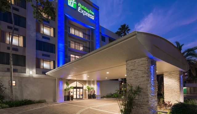 Holiday Inn Express Hotel & Suites Ft. Lauderdale-Plantation by IHG