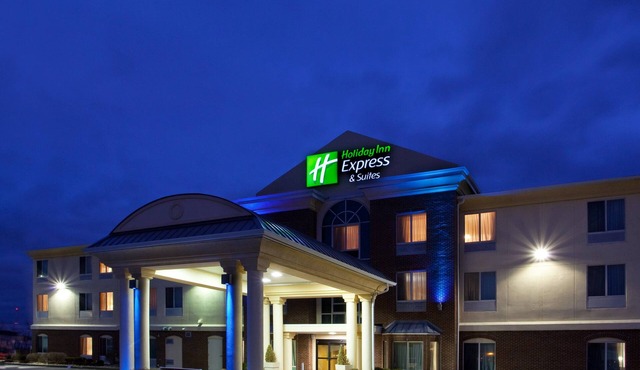 Holiday Inn Express Hotel & Suites Cincinnati-Blue Ash by IHG