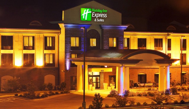 Holiday Inn Express Hotel & Suites Dyersburg by IHG