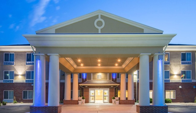 Holiday Inn Express Hotel & Suites El Dorado, Kansas by IHG