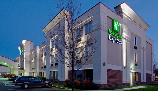 Holiday Inn Express Hotel & Suites Columbus SW-Grove City by IHG