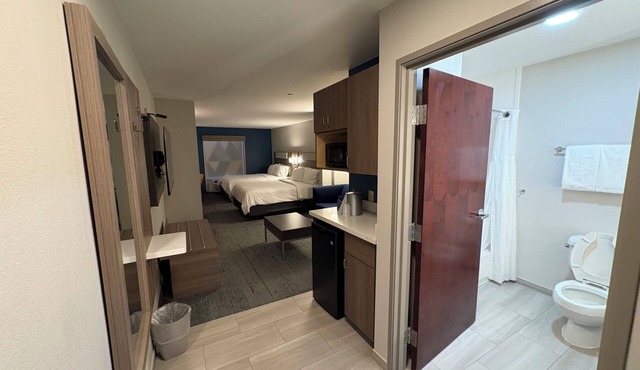 Holiday Inn Express Hotel & Suites Lafayette by IHG