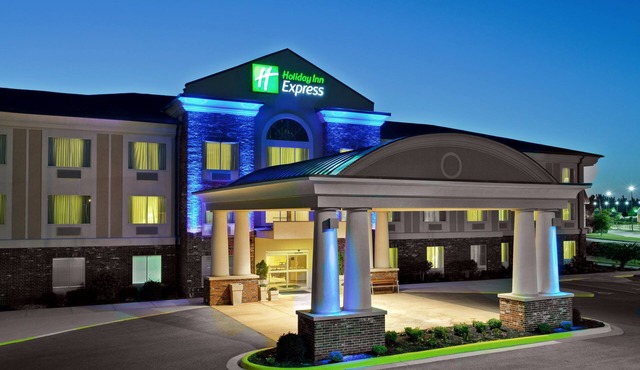 Holiday Inn Express Hotel & Suites Paragould by IHG