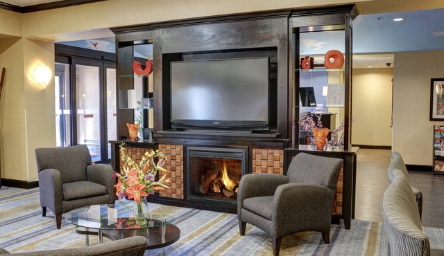 Holiday Inn Express Hotel & Suites Texarkana East by IHG