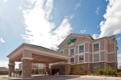 Holiday Inn Express Hotel and Suites Ada by IHG