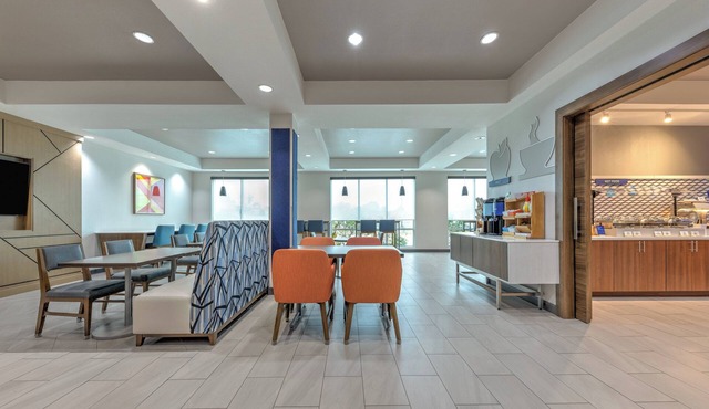 Holiday Inn Express Hotel & Suites Athens by IHG