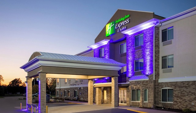 Holiday Inn Express Hotel & Suites Clinton by IHG