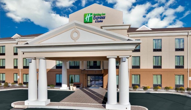 Holiday Inn Express Hotel & Suites Lebanon by IHG