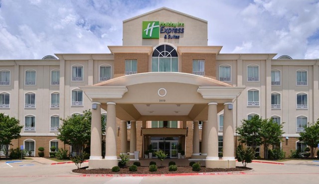 Holiday Inn Express Hotel & Suites Sherman Highway 75 by IHG