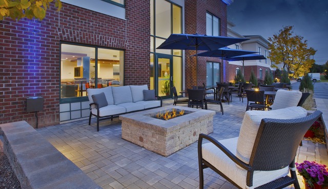 Holiday Inn Express Hotel & Suites Rochester - Victor by IHG