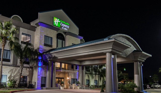 Holiday Inn Express Hotel & Suites Houston-Alvin by IHG
