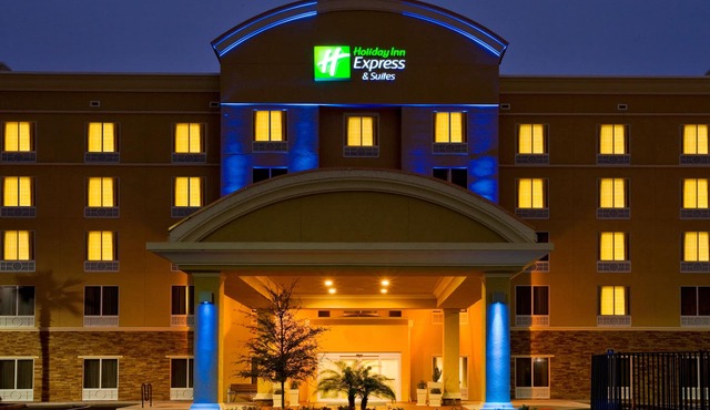 Holiday Inn Express Hotel & Suites Largo-Clearwater by IHG