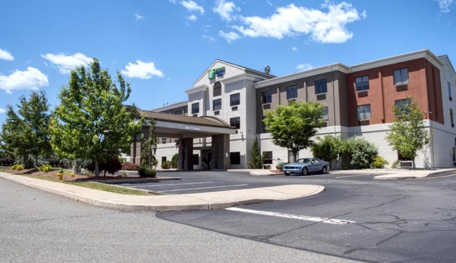 Holiday Inn Express Hotel & Suites Newton Sparta by IHG