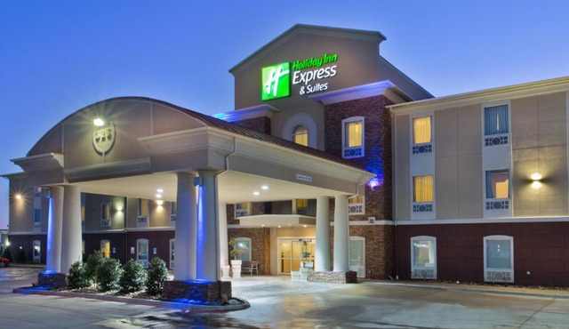 Holiday Inn Express Hotel & Suites Alvarado by IHG
