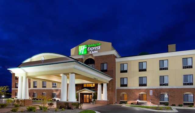 Holiday Inn Express Hotel & Suites Bay City by IHG