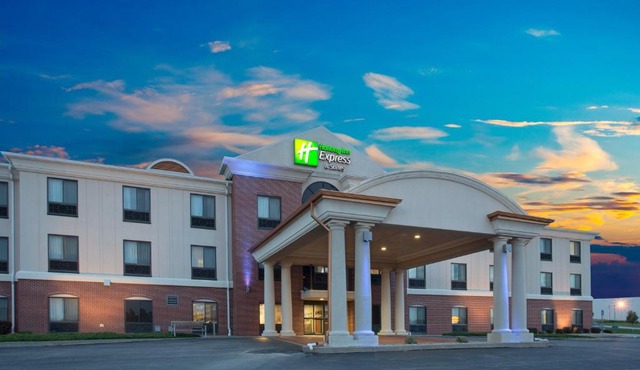 Holiday Inn Express Hotel & Suites Concordia US 81 by IHG