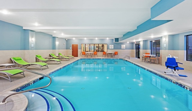 Holiday Inn Express Hotel & Suites Culpeper by IHG