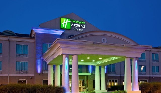 Holiday Inn Express Hotel & Suites Greenwood by IHG