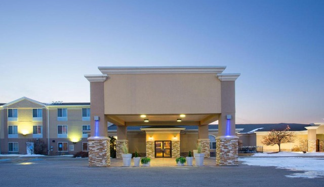 Holiday Inn Express Hotel & Suites Lexington by IHG