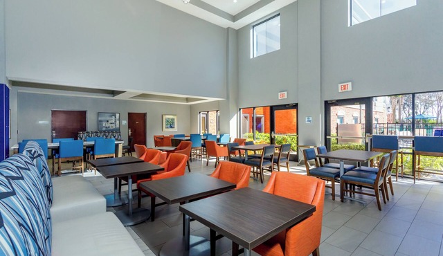 Holiday Inn Express Hotel & Suites Ocoee East by IHG
