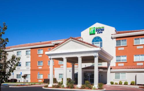 Holiday Inn Express Hotel & Suites Oroville Southwest by IHG