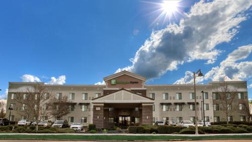 Holiday Inn Express Hotel & Suites Lincoln-Roseville Area by IHG