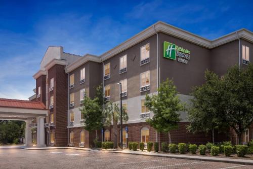 Holiday Inn Express Hotel & Suites Savannah Midtown by IHG