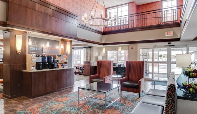 Holiday Inn Express Hotel & Suites St. Cloud by IHG
