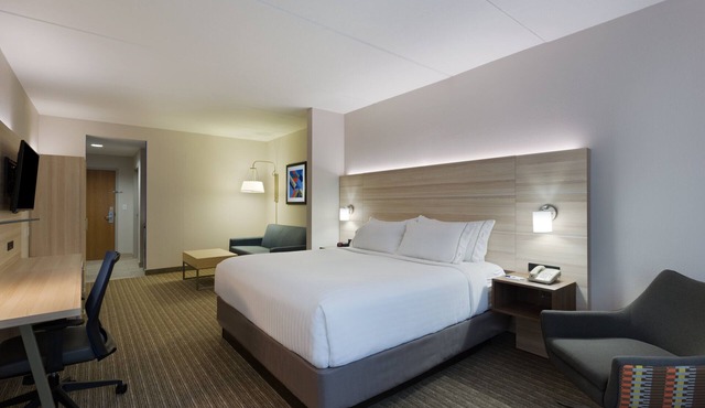 Holiday Inn Express Hotel & Suites Tavares - Leesburg by IHG