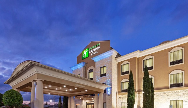 Holiday Inn Express Hotel & Suites Victoria by IHG
