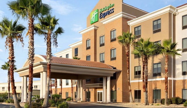 Holiday Inn Express Hotel & Suites Waycross by IHG