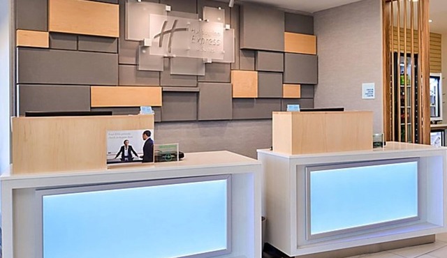 Holiday Inn Express Inn & Suites Searcy by IHG