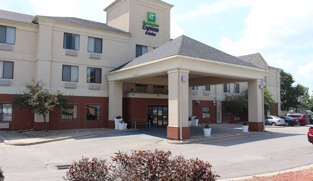 Holiday Inn Express Kansas City-Liberty by IHG