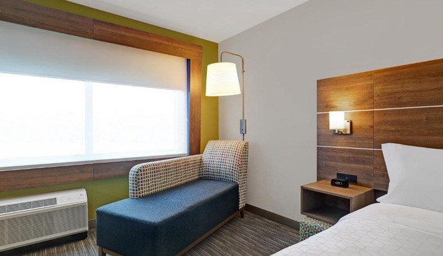 Holiday Inn Express - Kingston West by IHG